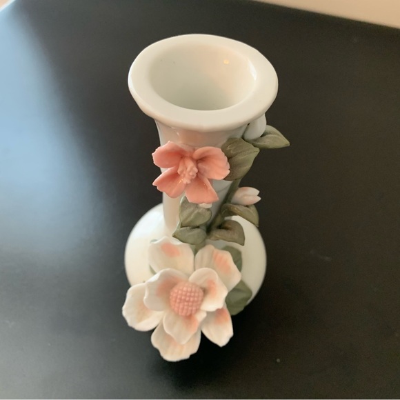 Beautiful porcelain mini flower vase vintage - Picture 5 of 5